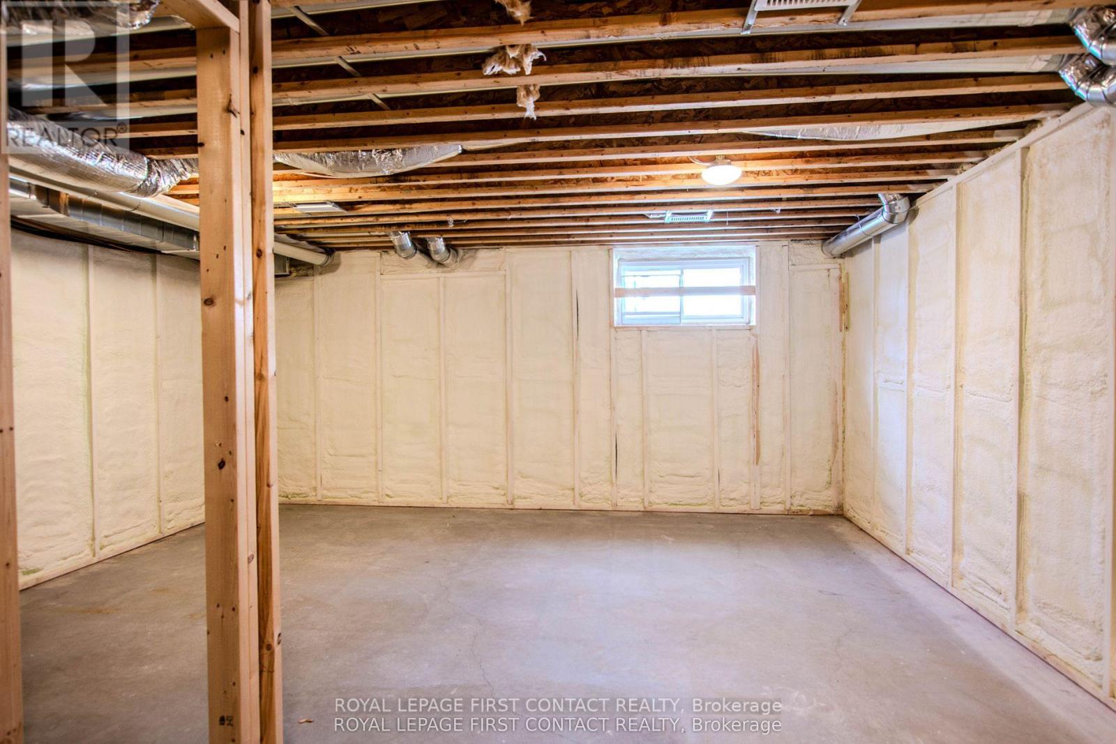144 MEMORIAL AVENUE - 24