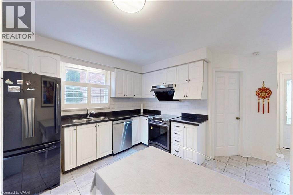 62 COMO Place, Hamilton, Ontario, L9B1Y4 — Photo 12