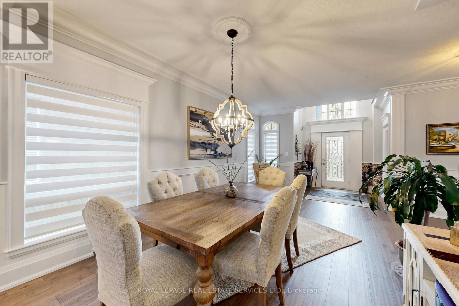 174 ROYAL VALLEY DRIVE - 12