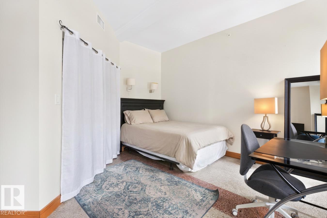 #801 10134 100 ST NW - 15