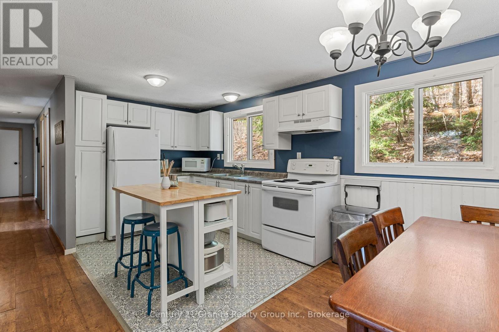 6087 HALIBURTON LAKE ROAD - 13