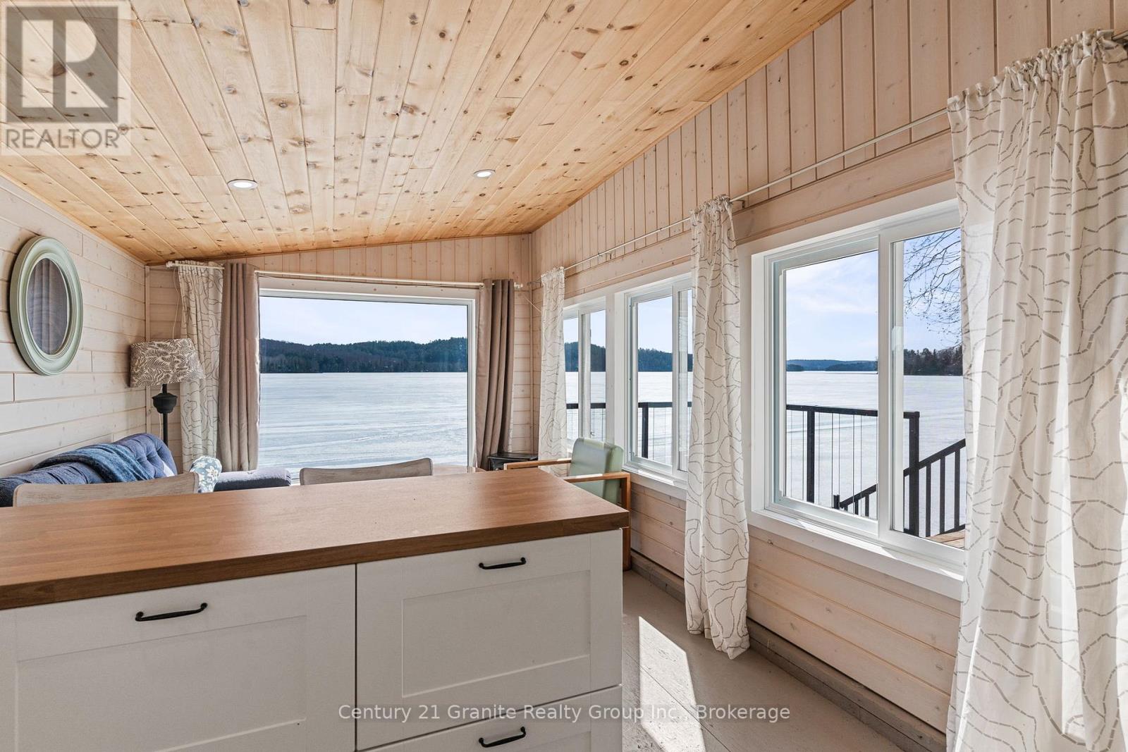 6087 HALIBURTON LAKE ROAD - 33
