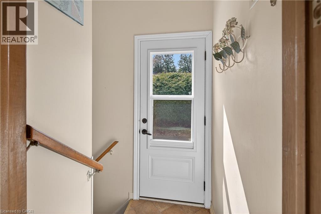 34 HELEN Street, Dundas, Ontario, L9H1N3 — Photo 17
