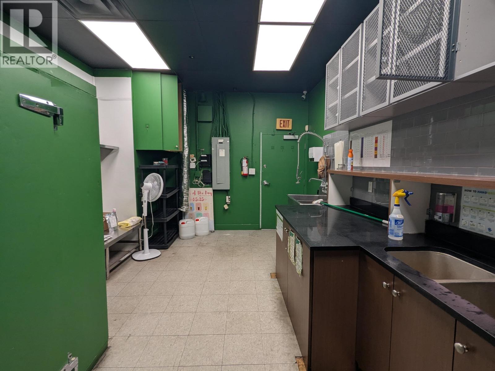 Retail for Rent in Vancouver – 589 W PENDER STREET, Vancouver – MLS# C8078607 - Image 3