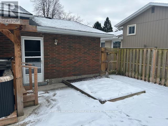 453 LEONARD AVENUE - 28