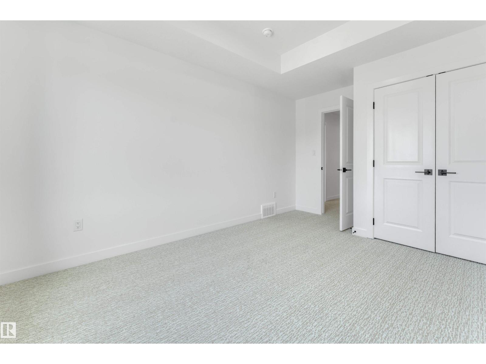 138 CREEKSIDE LANE LN - 35