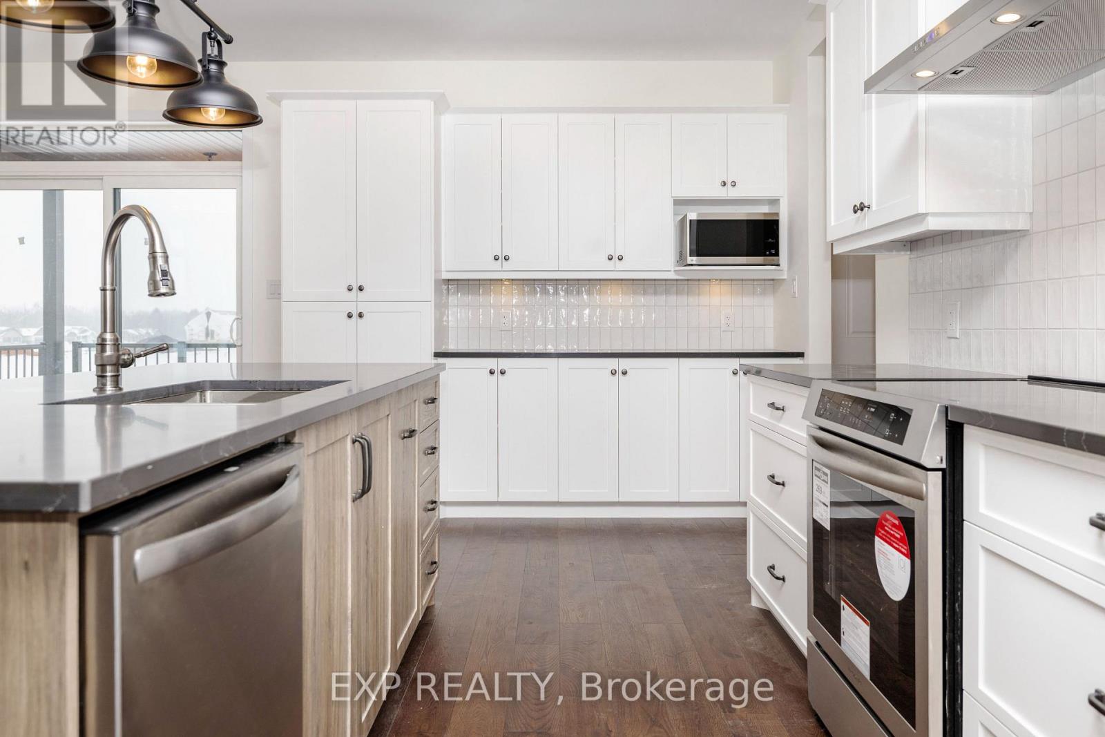 479 GUY WELSH DRIVE - 20