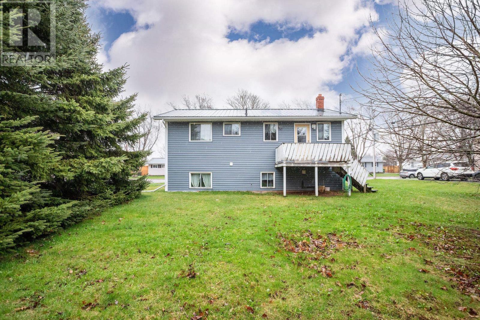 68 Westcomb Crescent - 32
