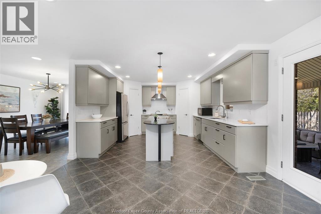 1040 Chelsea PARKWAY, Lakeshore, Ontario, N8L0W1 — Photo 10