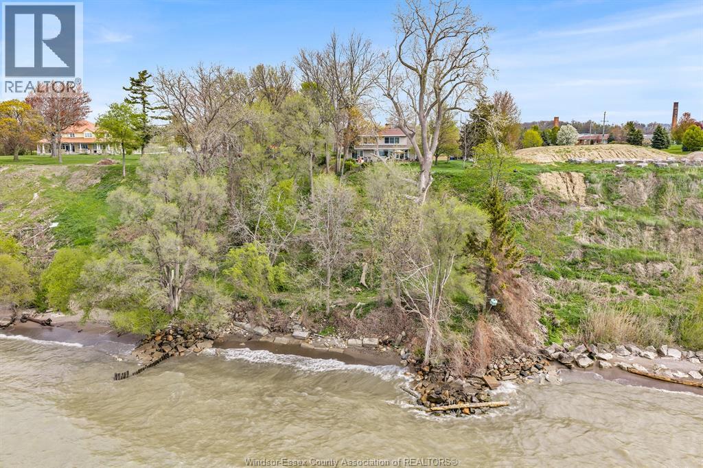 388 SEACLIFF DRIVE West, Leamington, Ontario, N8H4E1 — Photo 2