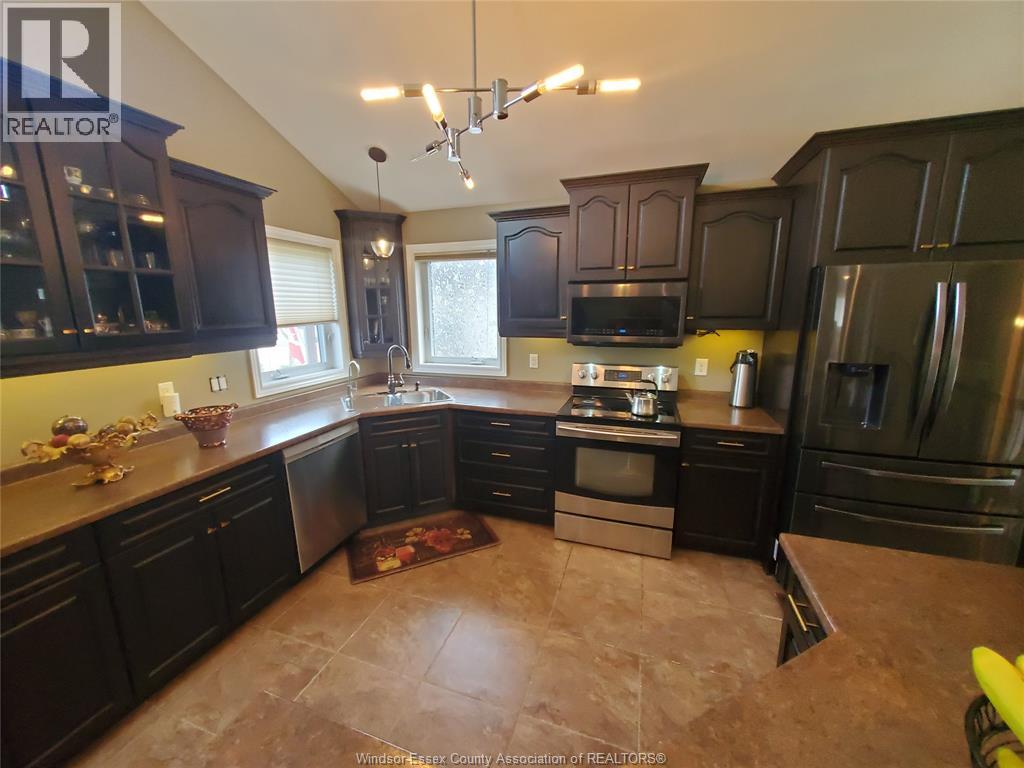 242 DONALD CRESCENT, Belle River, Ontario, N8L0P2 — Photo 40