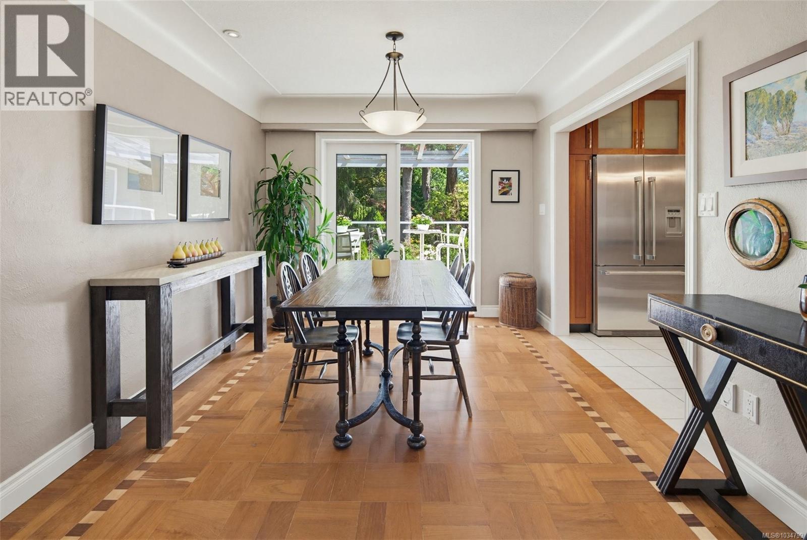 3913 Ascot Drive, Saanich