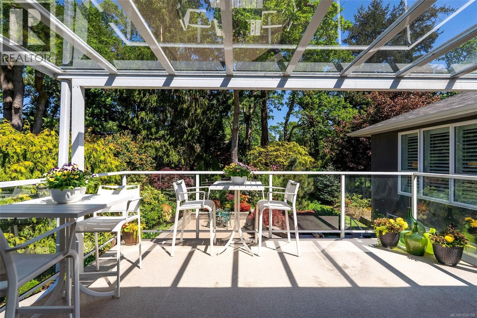  3913 Ascot Drive, Saanich