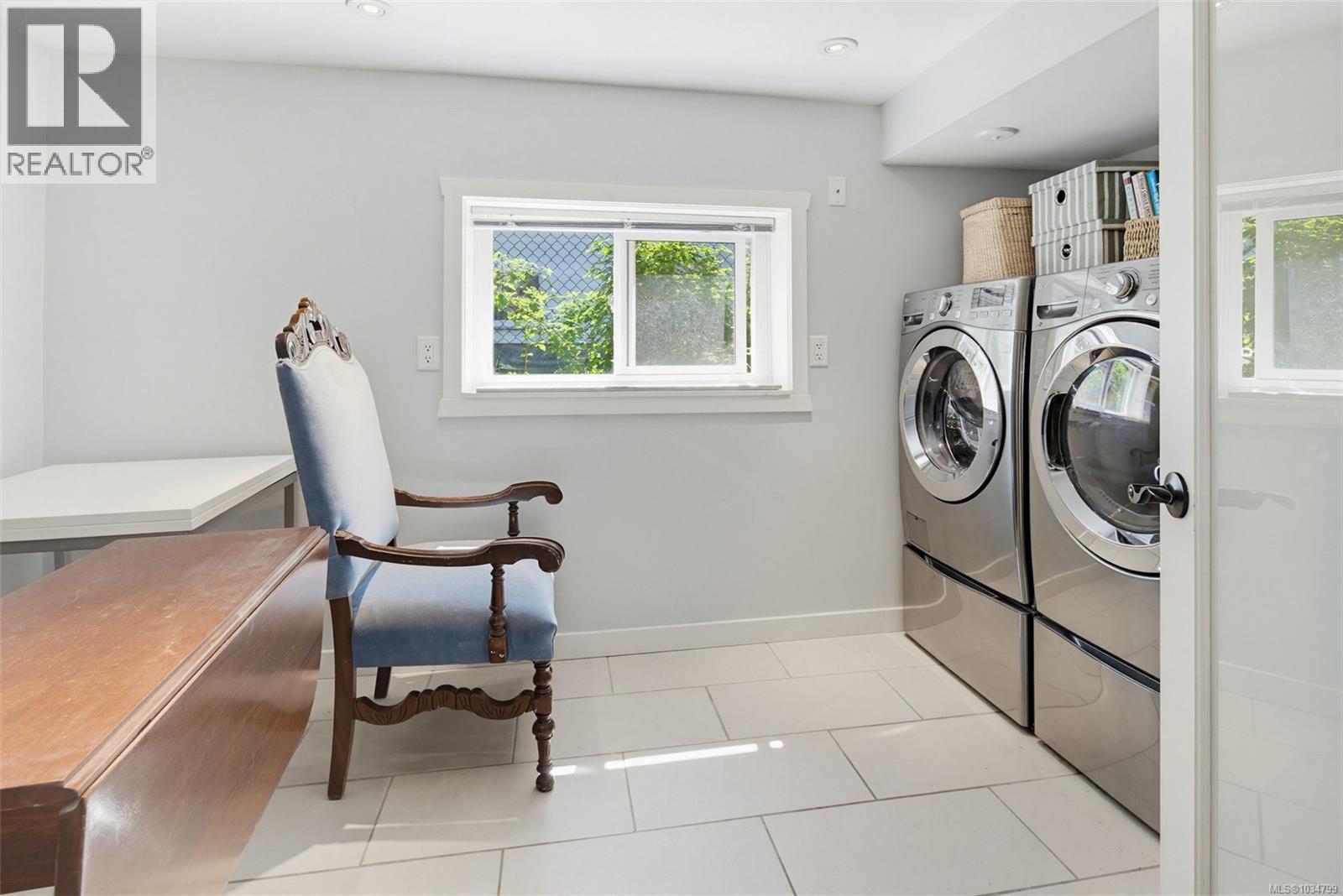  3913 Ascot Drive, Saanich