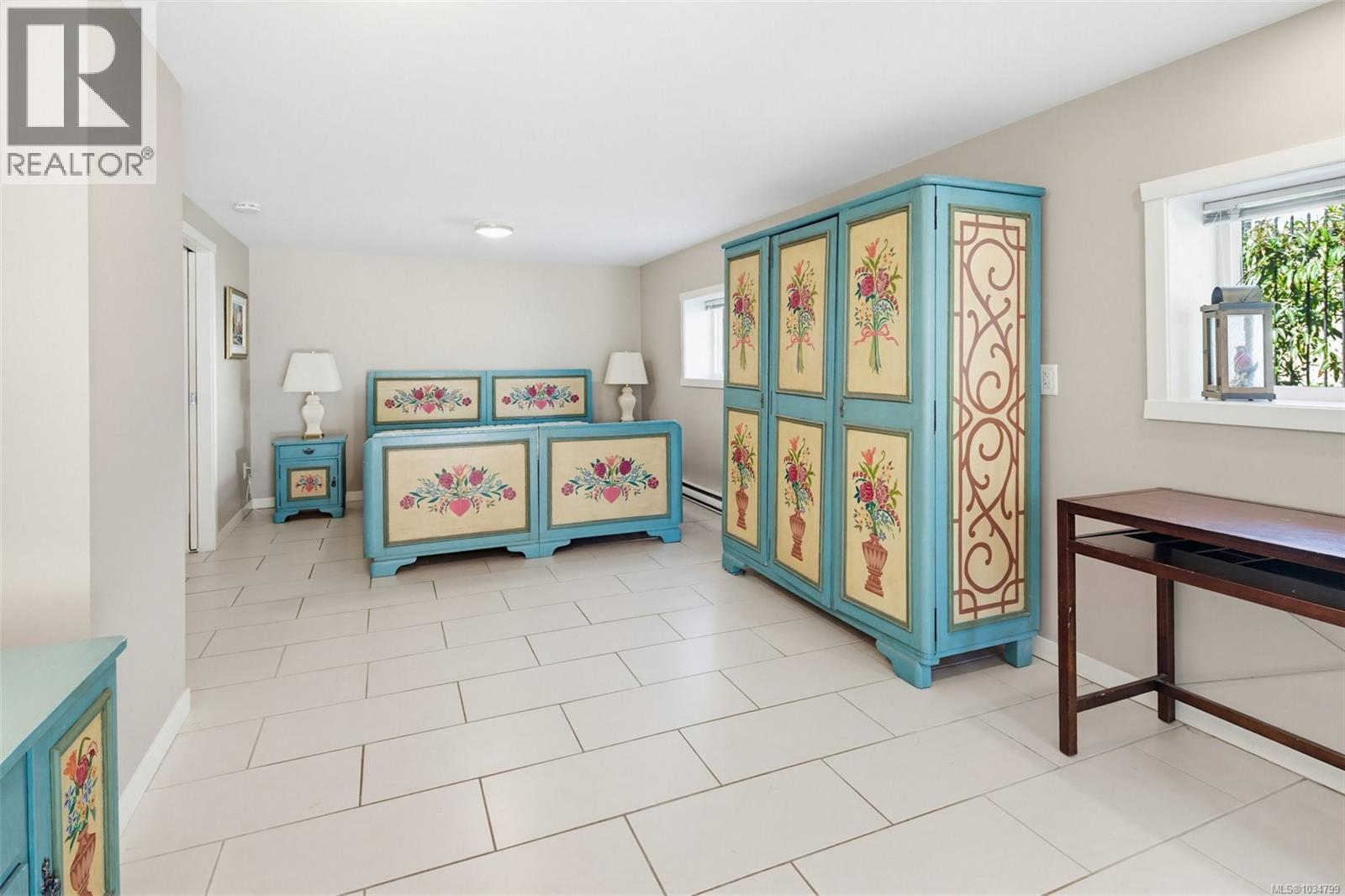  3913 Ascot Drive, Saanich