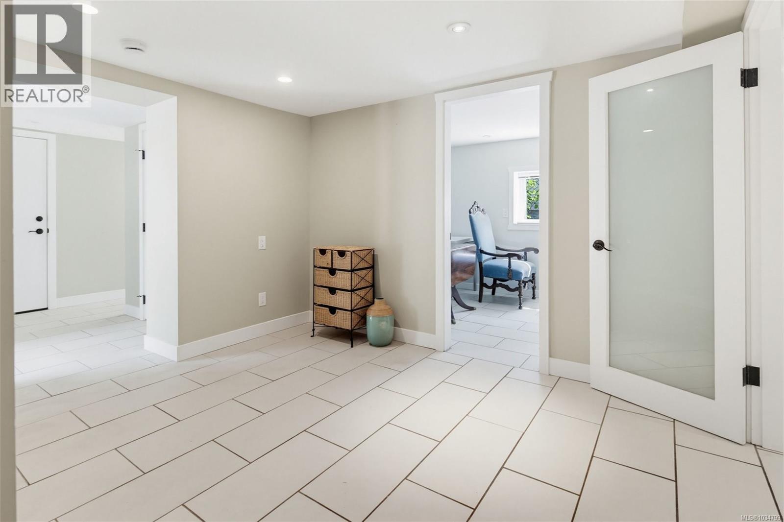 3913 Ascot Dr - 33