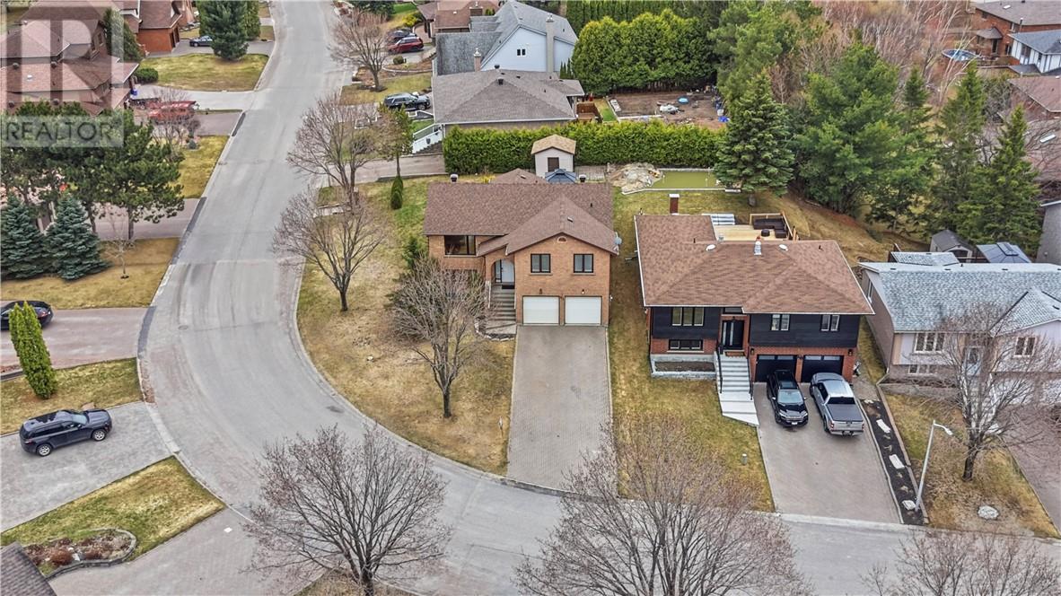 61 Crater Crescent - 42
