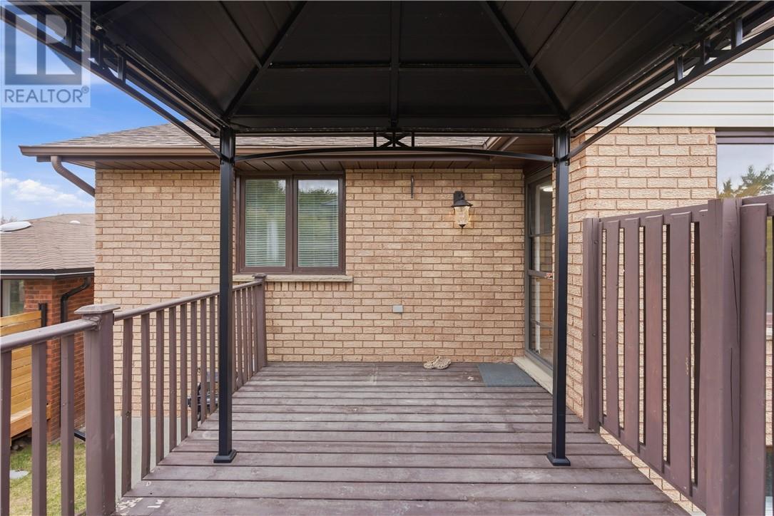 61 Crater Crescent - 49