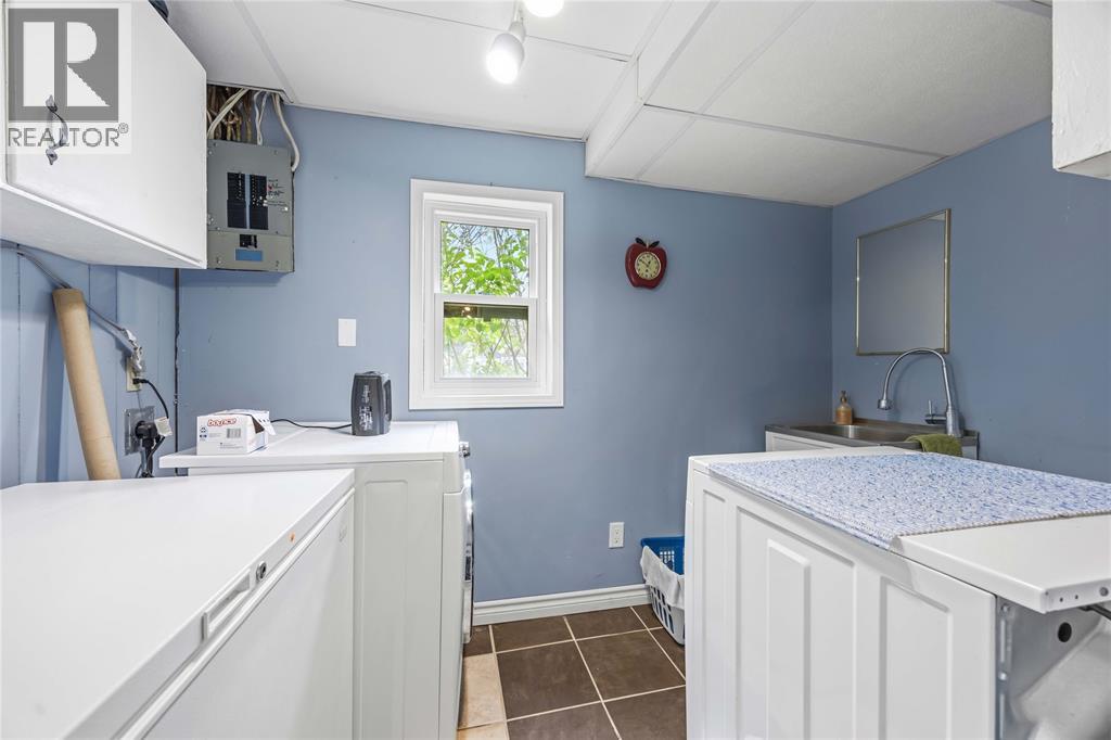 866 BURR STREET, Sarnia, Ontario, N7V2Y4 — Photo 14