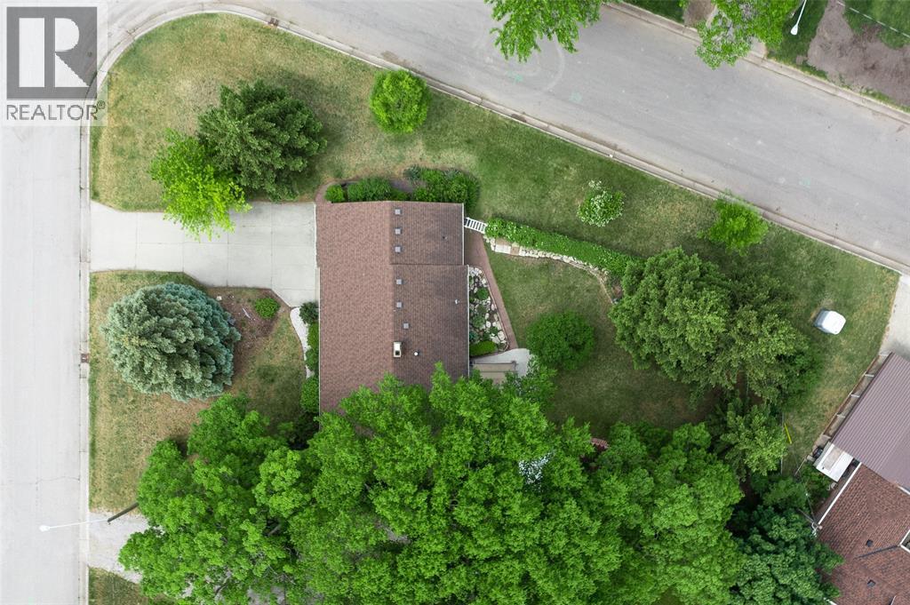 866 BURR STREET, Sarnia, Ontario, N7V2Y4 — Photo 20
