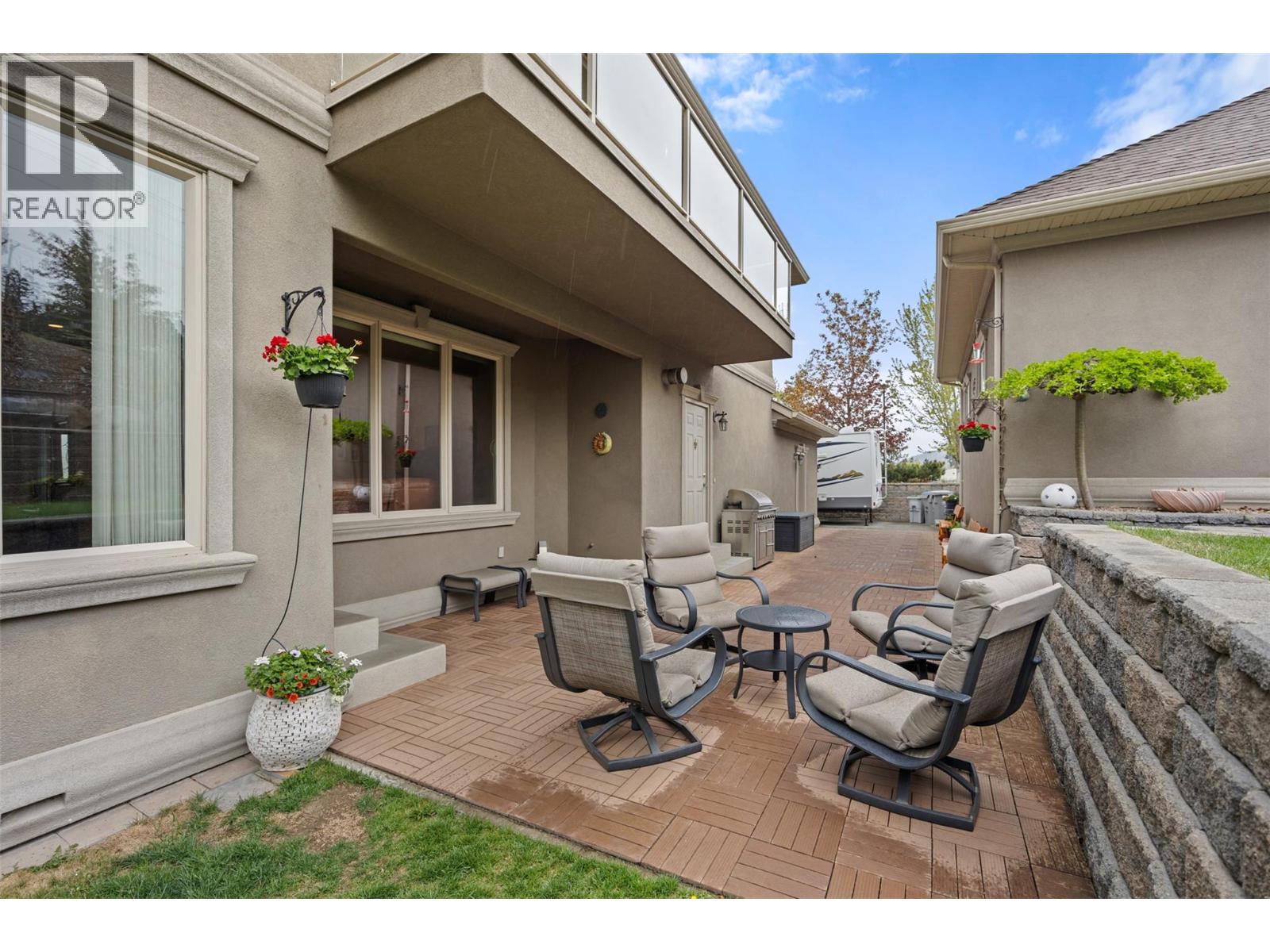 456 AZURE Place - 21