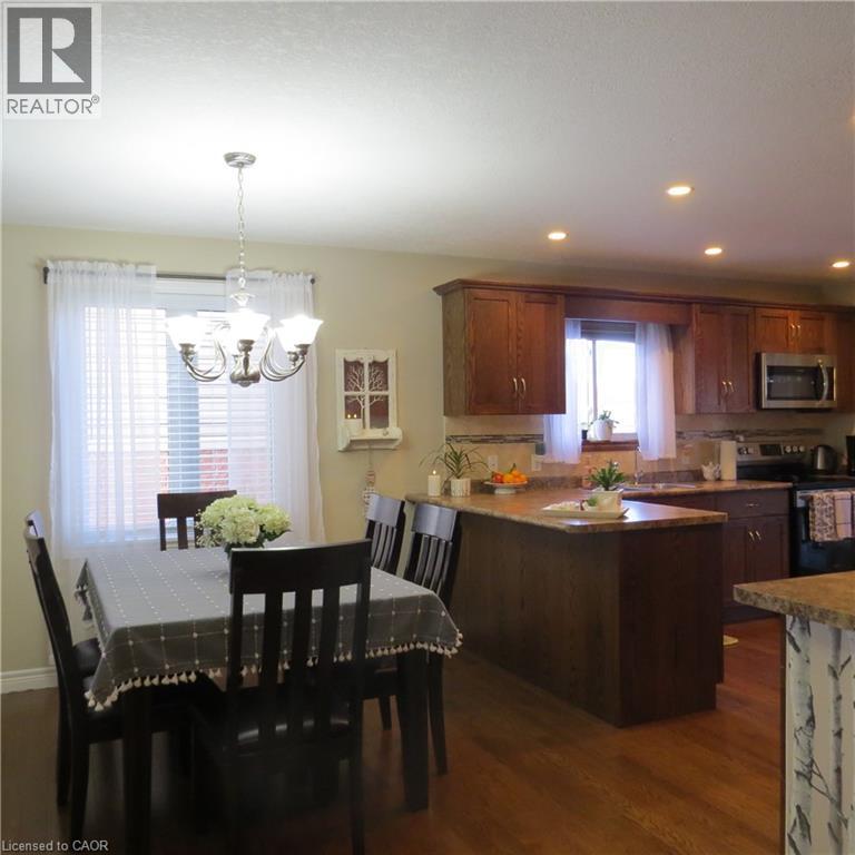 209 KINGFISHER Avenue - 16