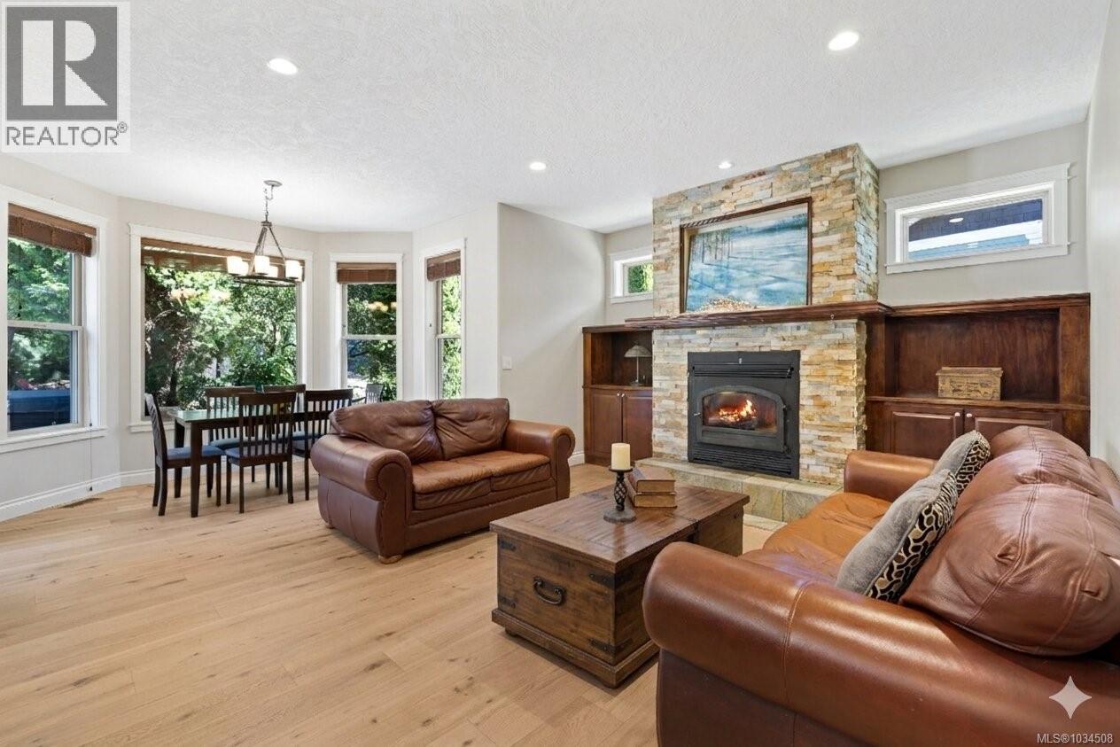1635 Stone Lake Dr - 4