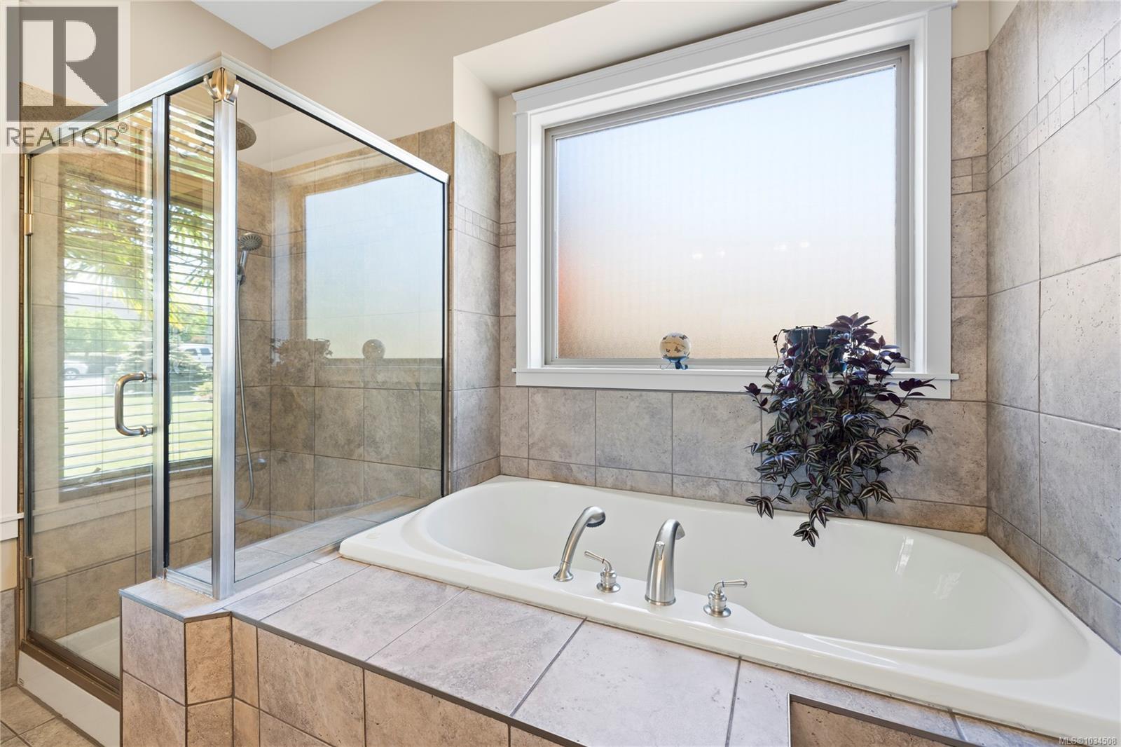 1635 Stone Lake Dr - 35