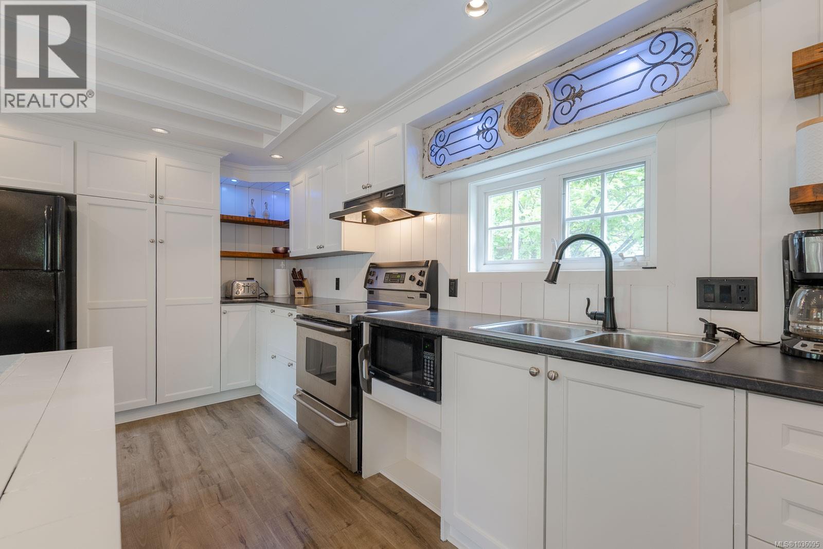 #25 10325 Lakeshore Rd - Image 3