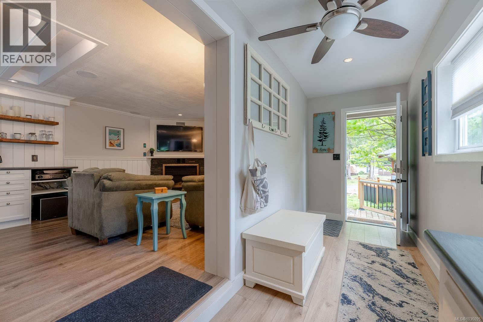 #25 10325 Lakeshore Rd - 9