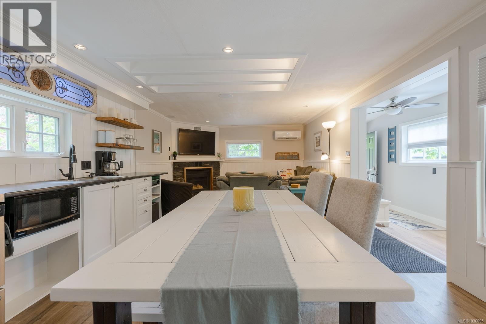 #25 10325 Lakeshore Rd - 6