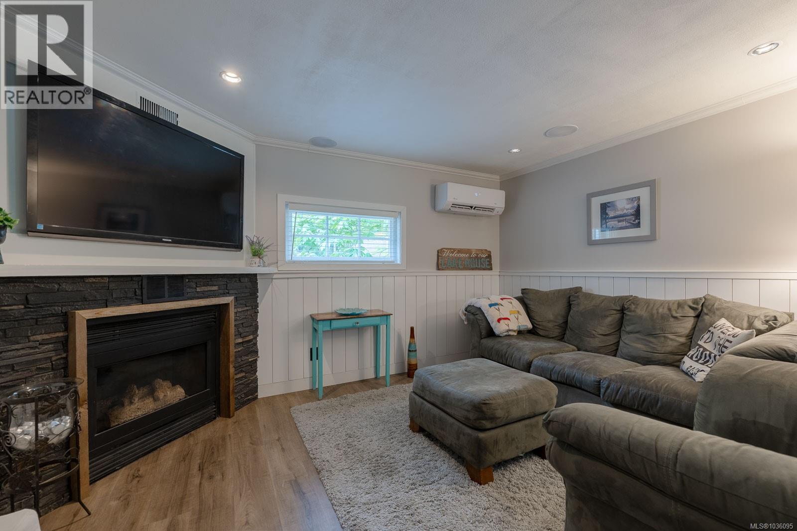 #25 10325 Lakeshore Rd - 11