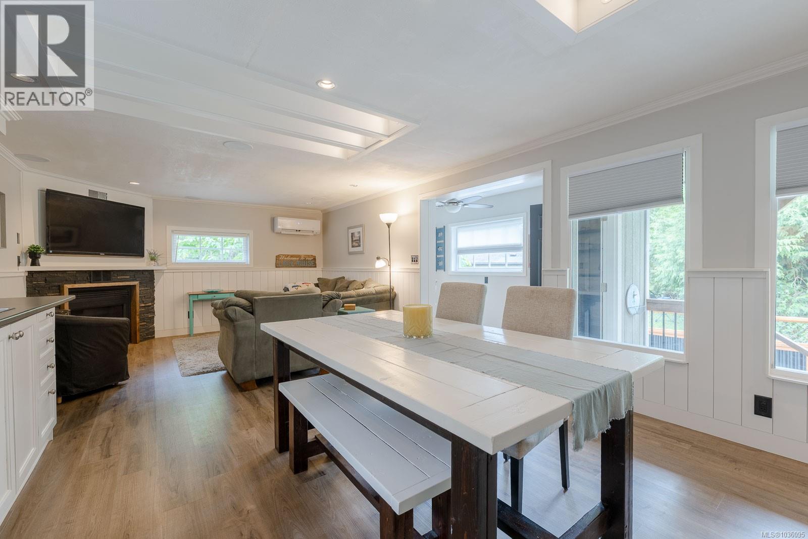 #25 10325 Lakeshore Rd - 7