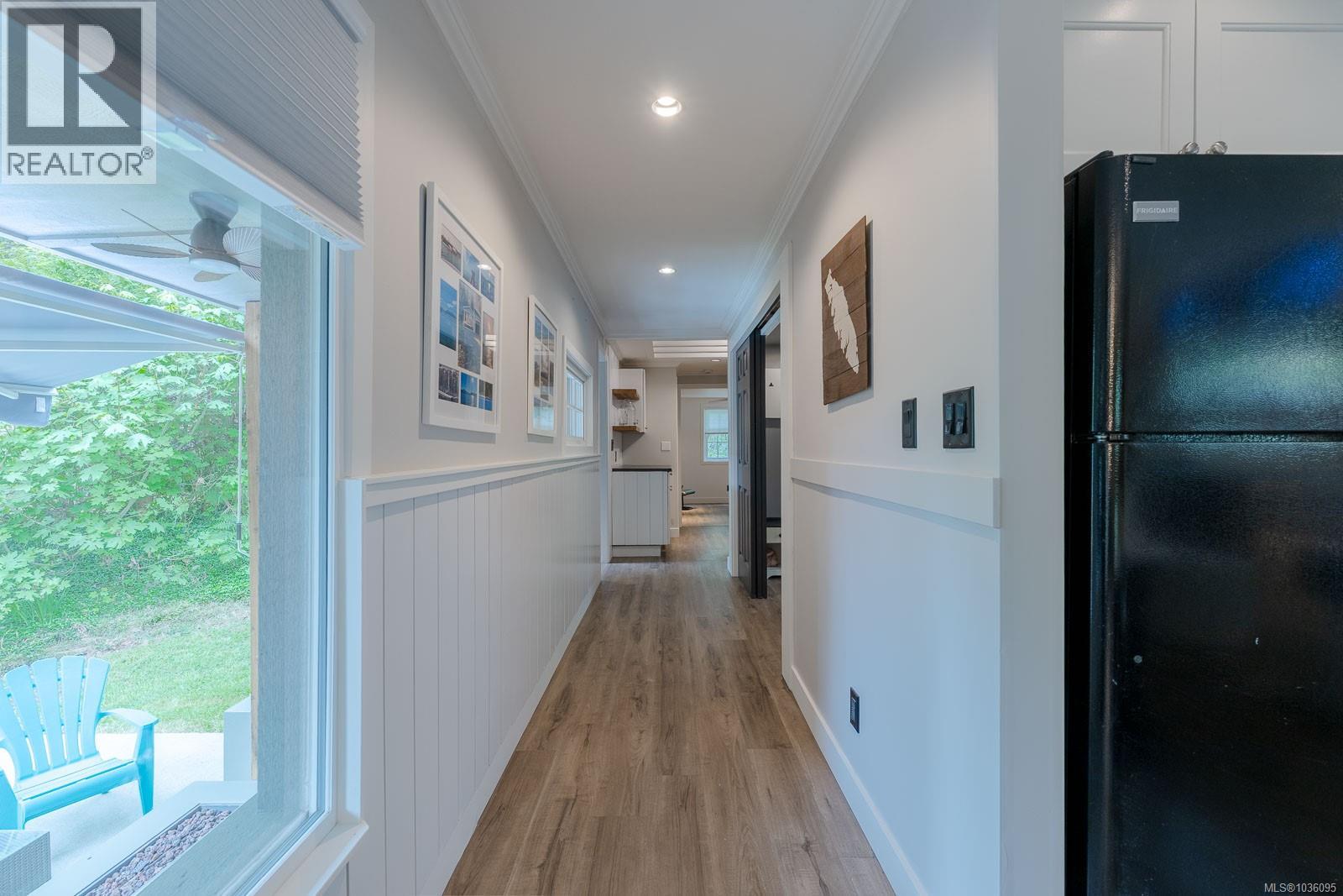 #25 10325 Lakeshore Rd - 16