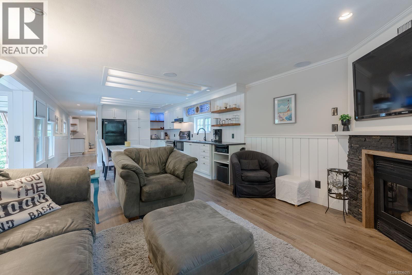 #25 10325 Lakeshore Rd - 13