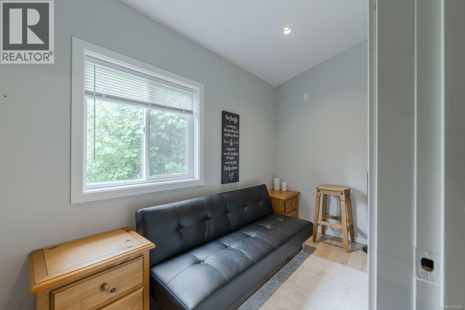 #25 10325 Lakeshore Rd - 23