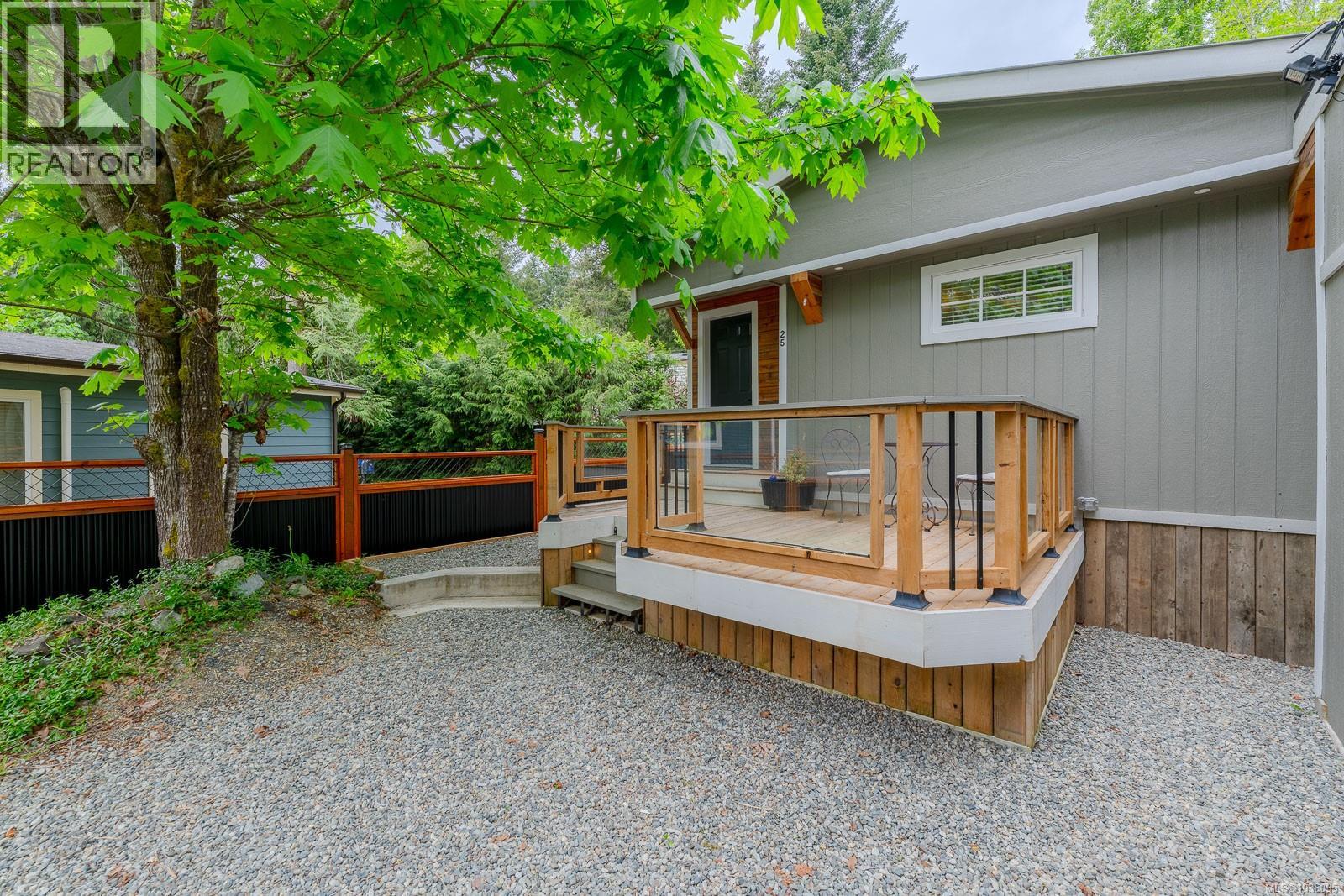 #25 10325 Lakeshore Rd - 33