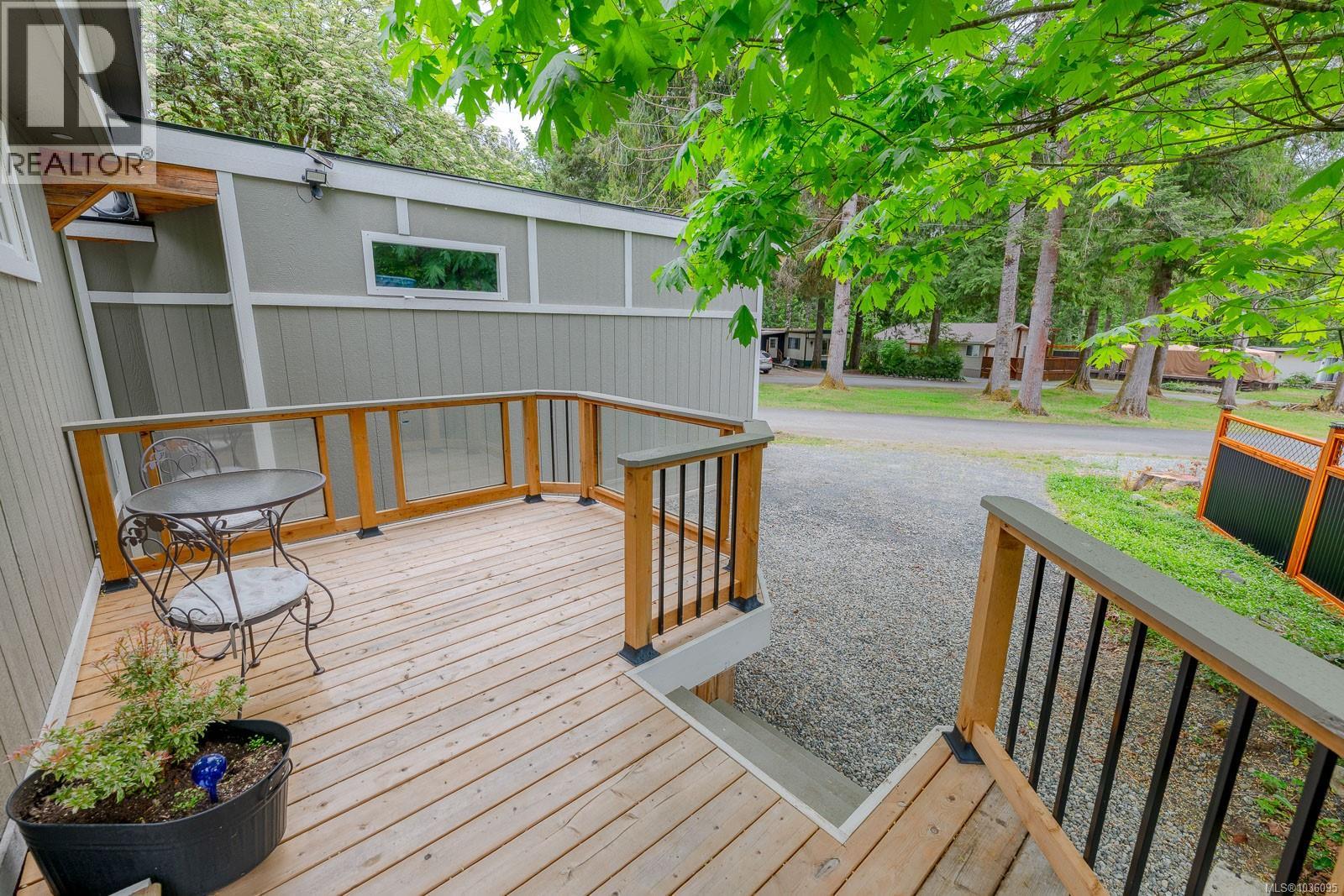 #25 10325 Lakeshore Rd - 35