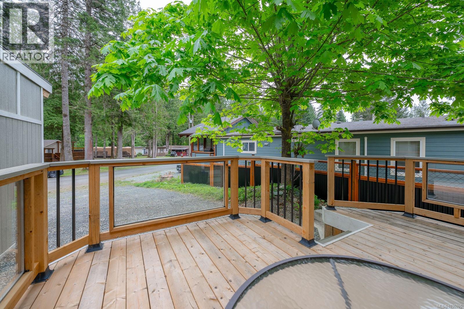 #25 10325 Lakeshore Rd - 36