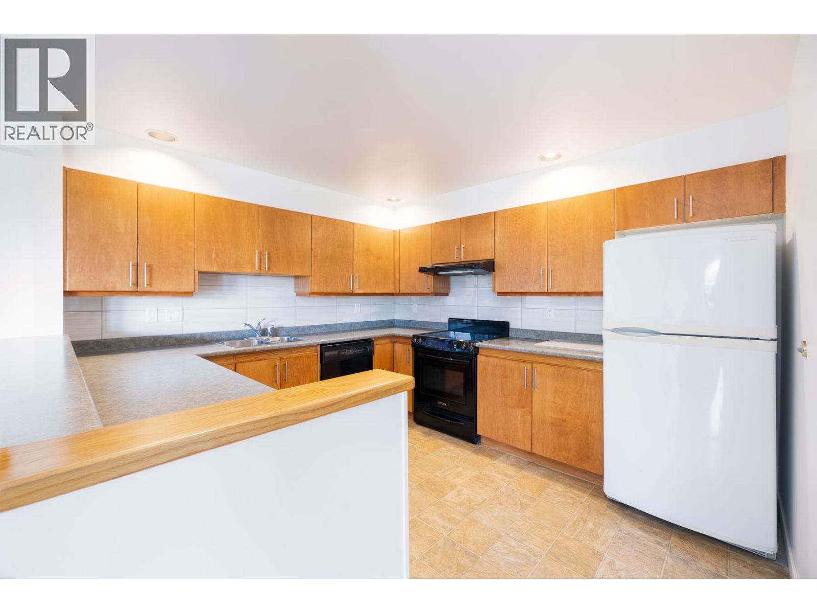 1206 33 CHESTERFIELD PLACE, North Vancouver