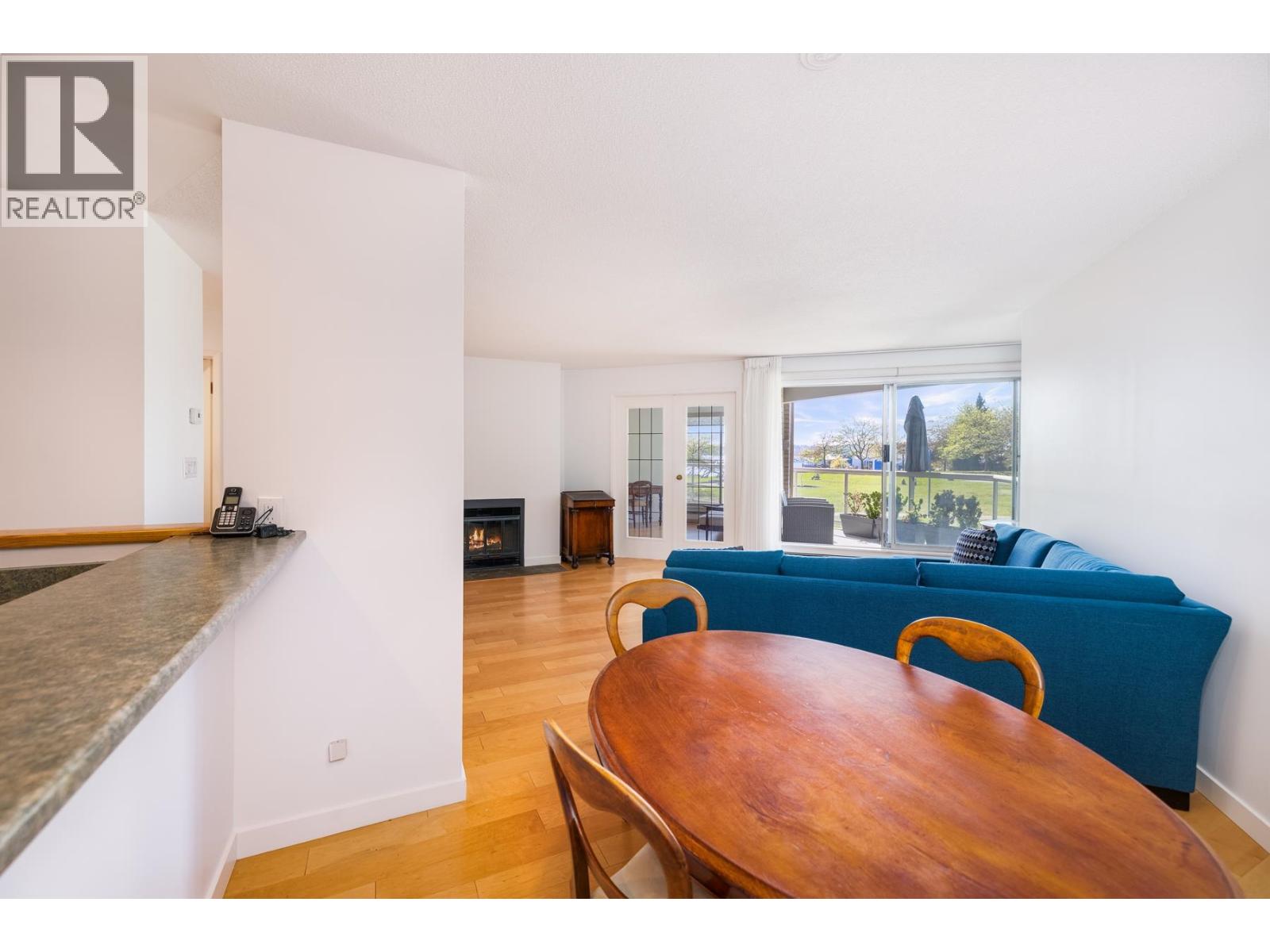 1206 33 CHESTERFIELD PLACE, North Vancouver