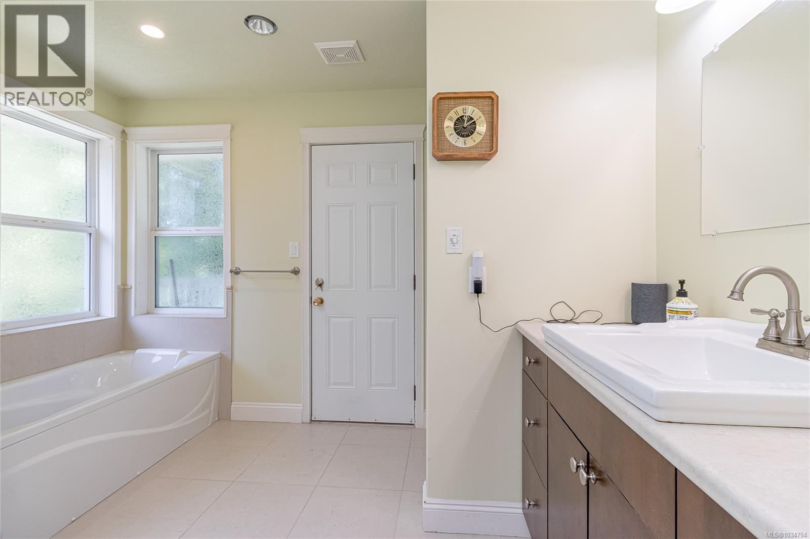 1745 Pavenham Rd - 14