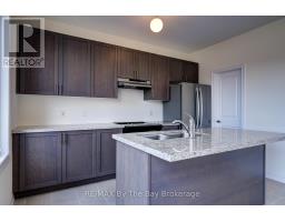 61 Rosanne Circle, Wasaga Beach, ON L9Z0M8 Photo 13