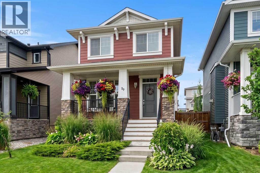 39 Heritage Boulevard, Cochrane