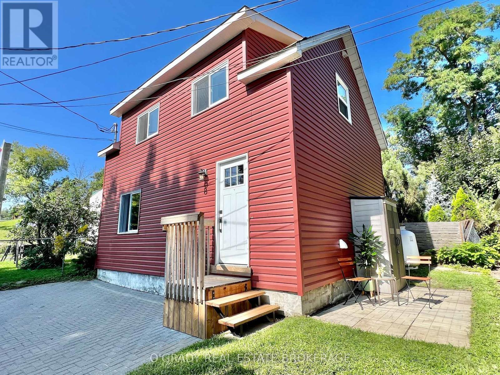 8 EDWARD LANE - Image 2