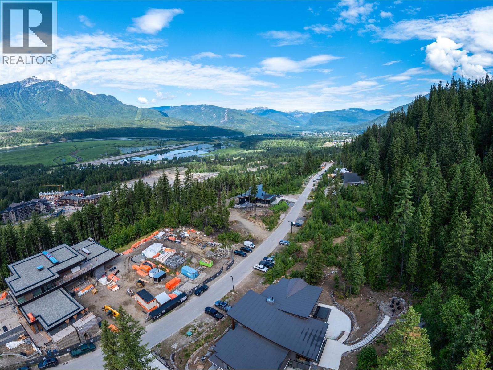 2465 Monashee Court Unit# 14, Revelstoke