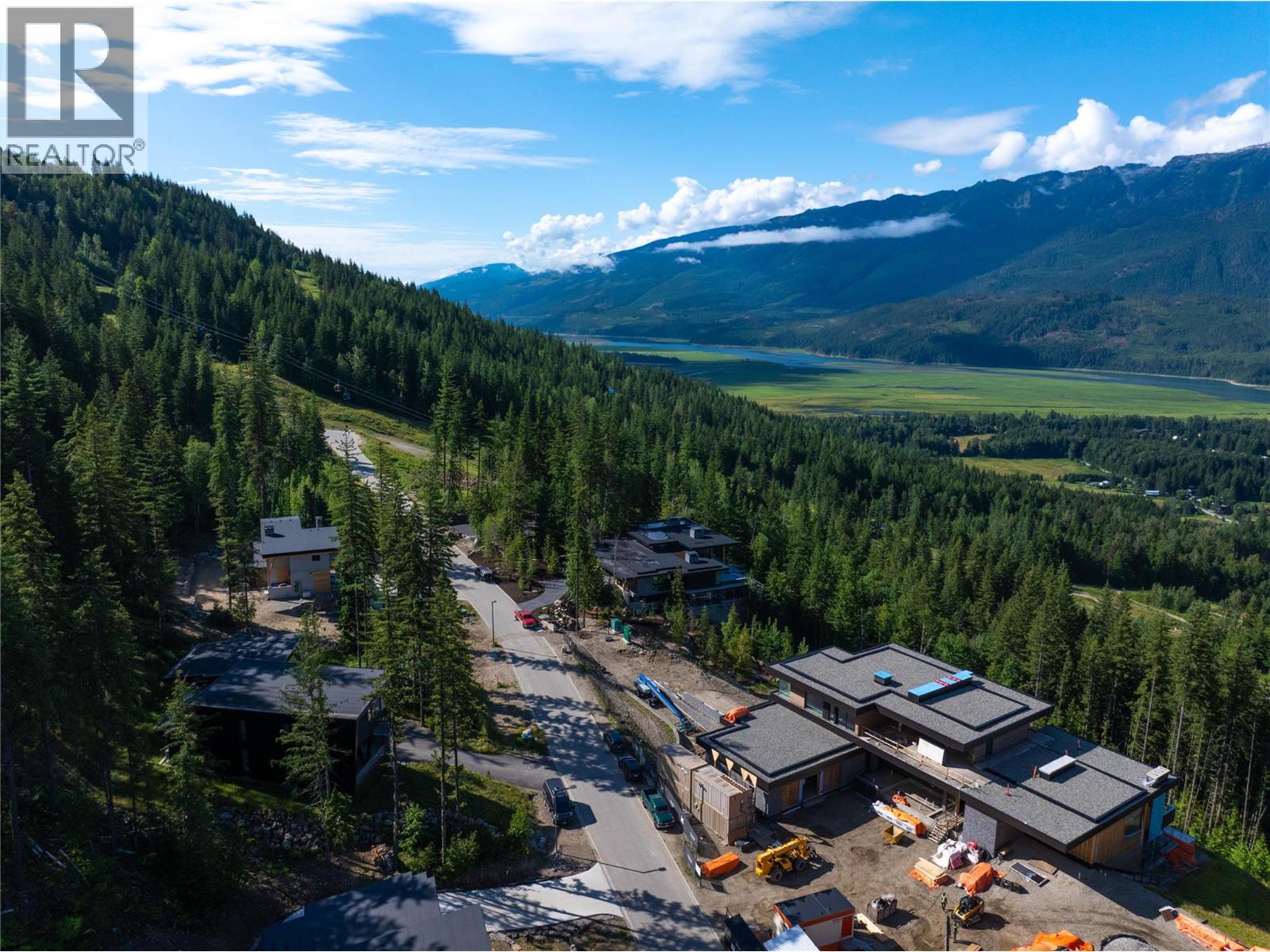 2465 Monashee Court Unit# 14, Revelstoke
