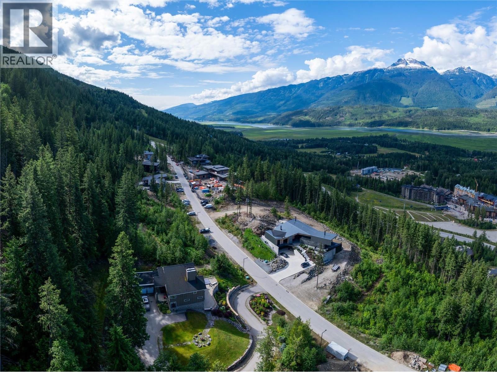 2465 Monashee Court Unit# 14, Revelstoke