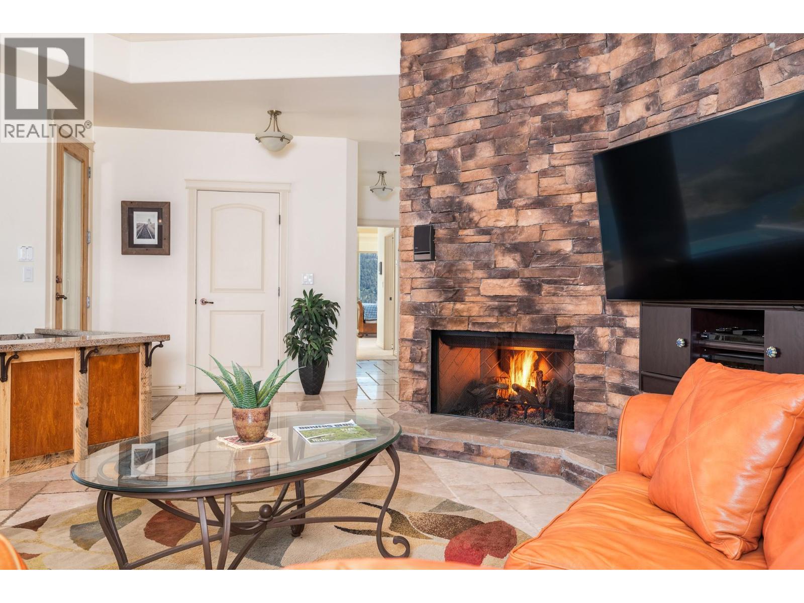 #6 315 Kalamalka Lakeview Drive - 26