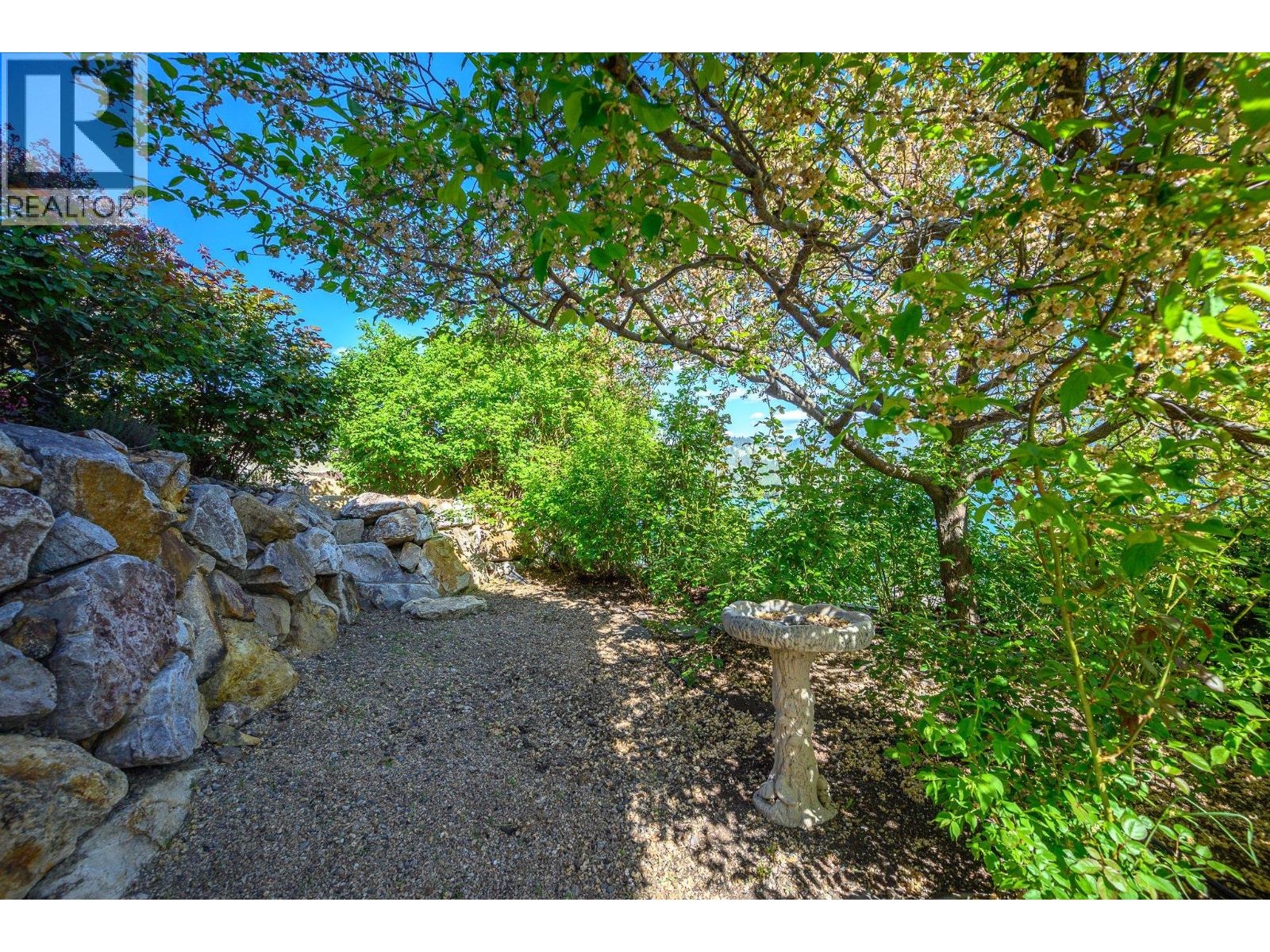 #6 315 Kalamalka Lakeview Drive - 62